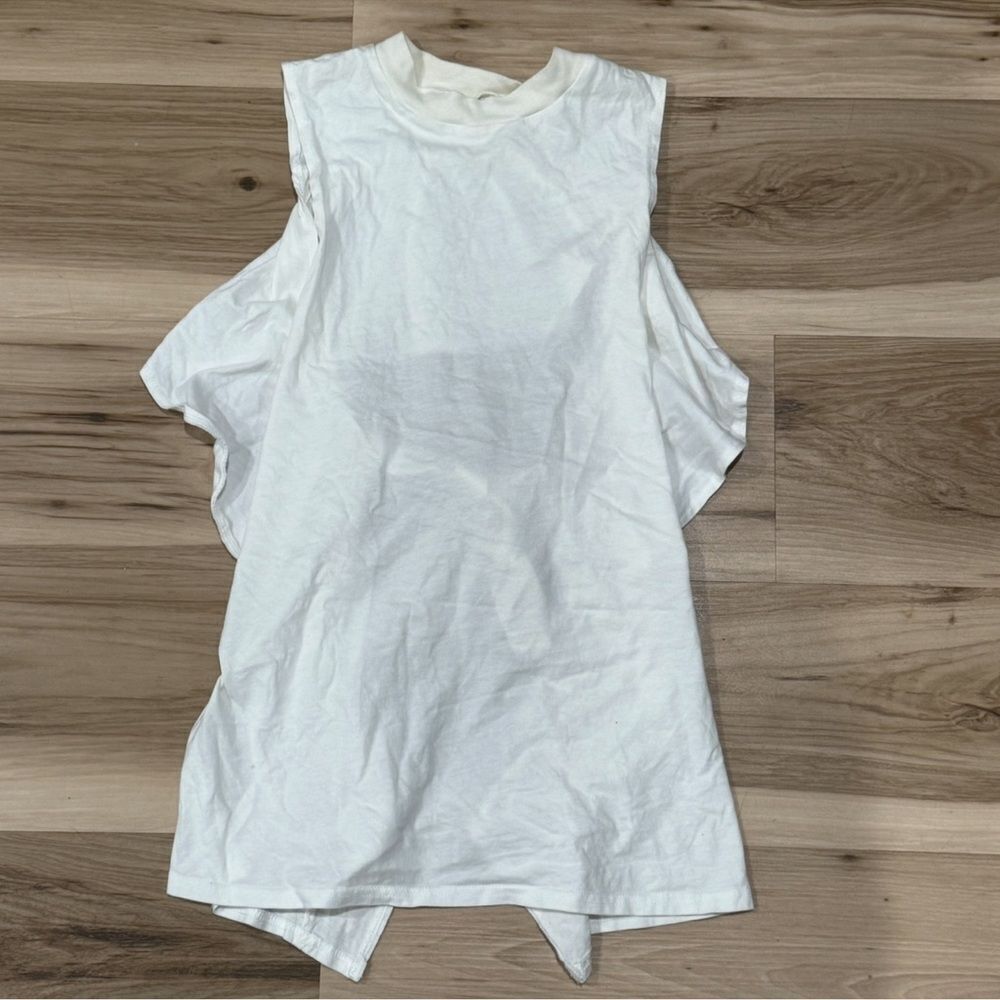 Anthropologie Kimchi Blue White Tie Back Ruffle Tank Top Women’s Small